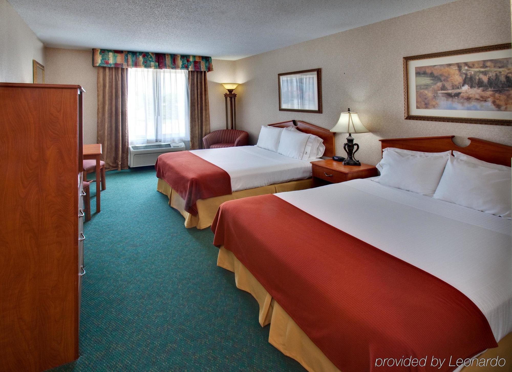 Holiday Inn Express & Suites Vermillion, An Ihg Hotel Room photo